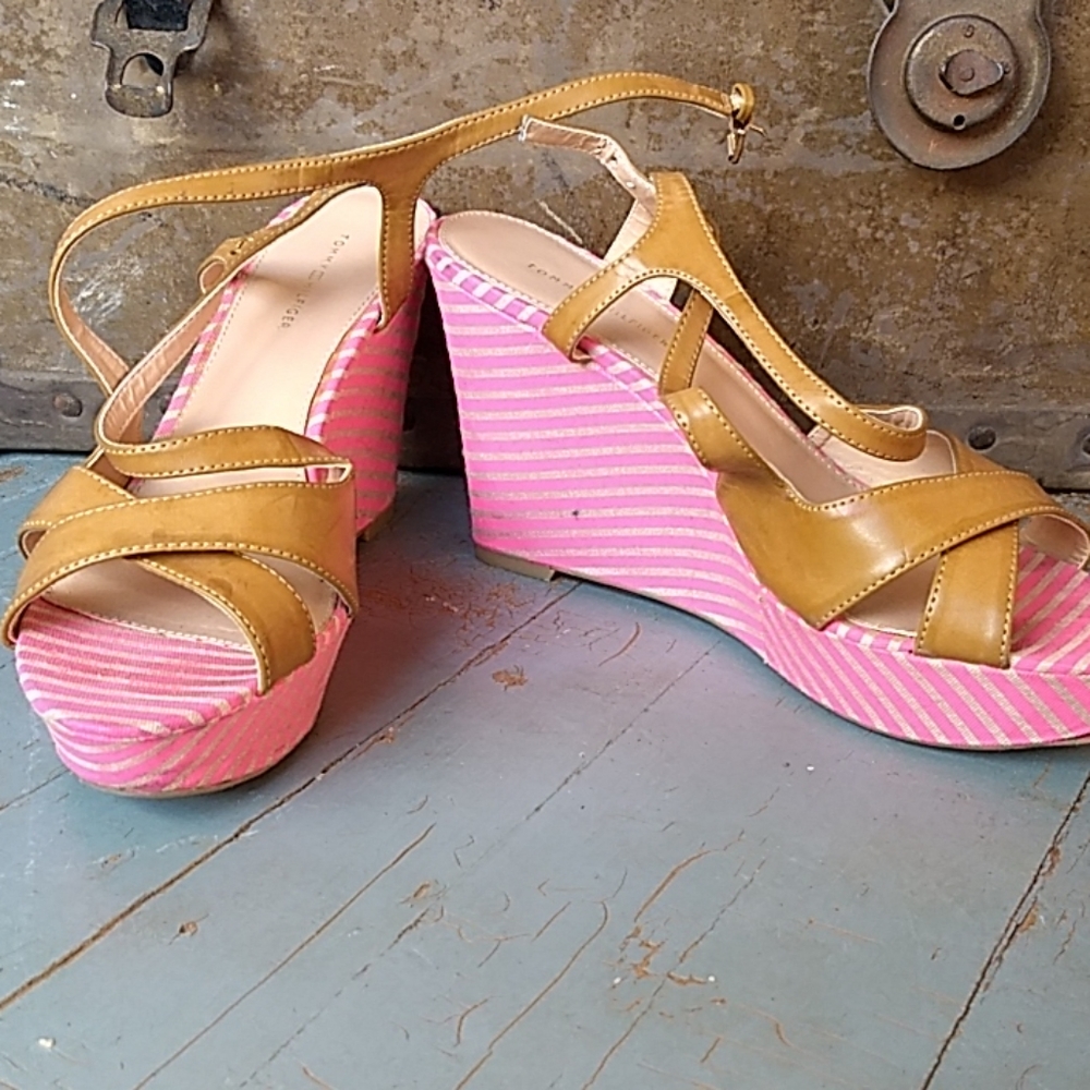 TH strappy pink wedge heels